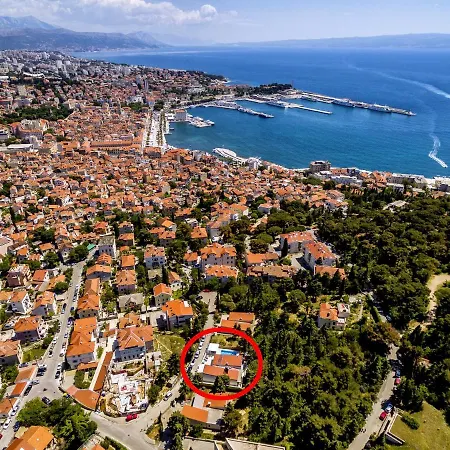 Luxury With A Swimming Pool - 13408 فيلة