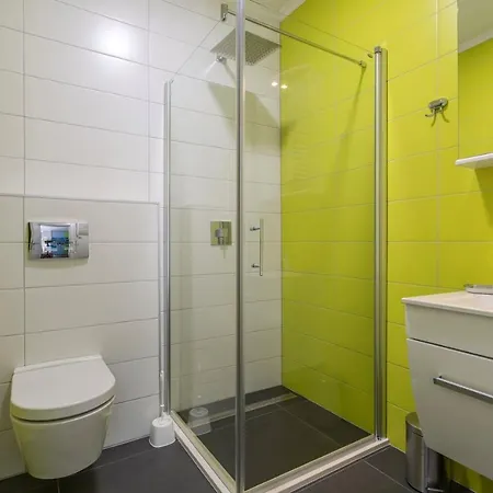 فيلة Luxury With A Swimming Pool - 13408 سبليت