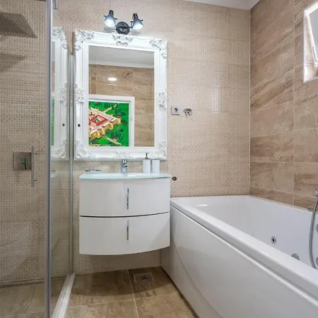 Luxury With A Swimming Pool - 13408 فيلة