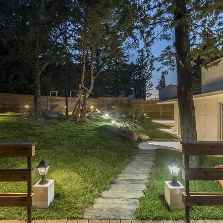 Luxury With A Swimming Pool - 13408 فيلة *