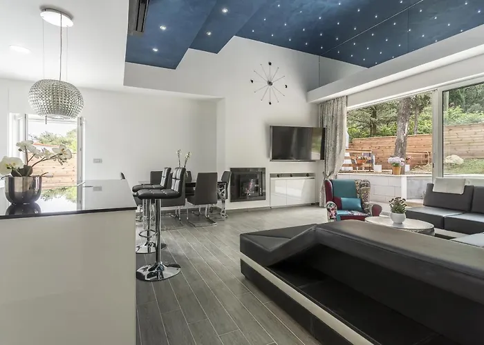 Luxury With A Swimming Pool - 13408 Villa Split