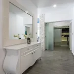Villa Luxury With A Swimming Pool - 13408