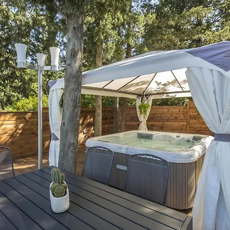 Luxury With A Swimming Pool - 13408 Βίλα Σπλιτ